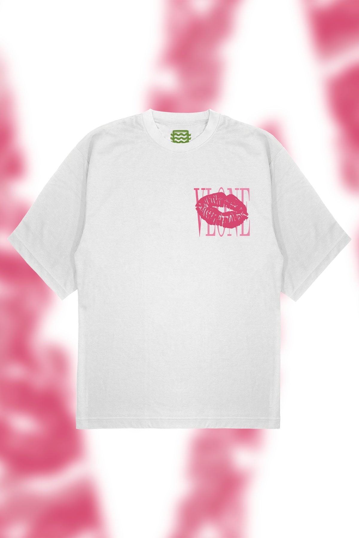
                  
                    VLONE KISS T-Shirt OVERSIZE
                  
                